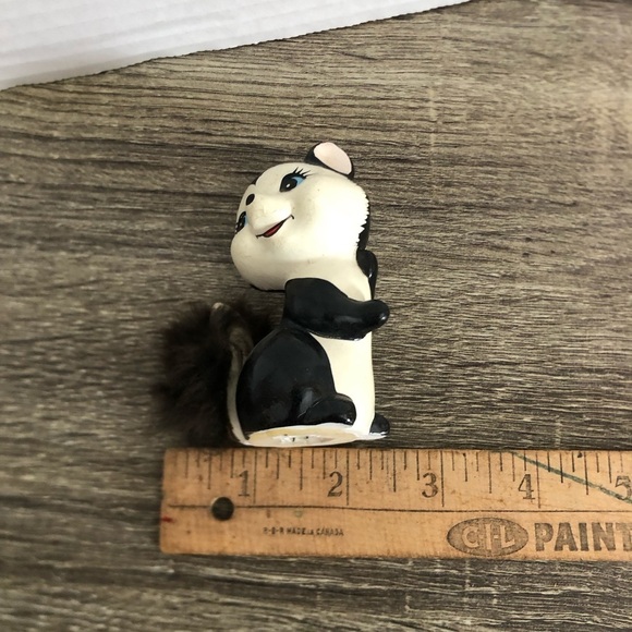 Vtg Ceramic Skunk Figurine with Fur Tail - Picture 10 of 13